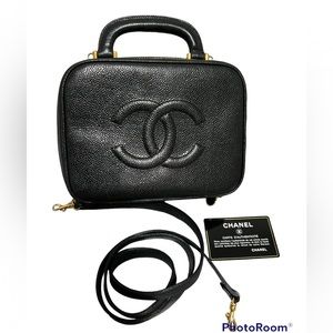 Excellent Vintage Condition Chanel Vanity Bag